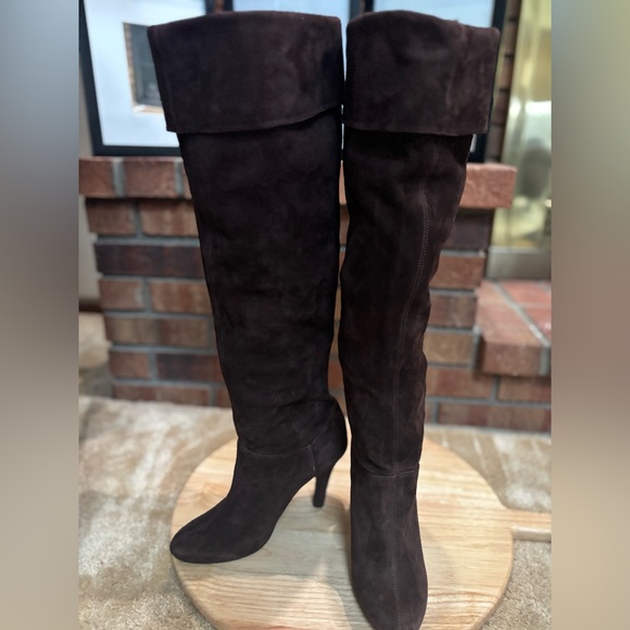 COLIN STUART CHOCOLATE BROWN SUEDE CUFFED/ OVER THE KNEE HIGH HEEL BOOTS SIZE 8 - Picture 3 of 9